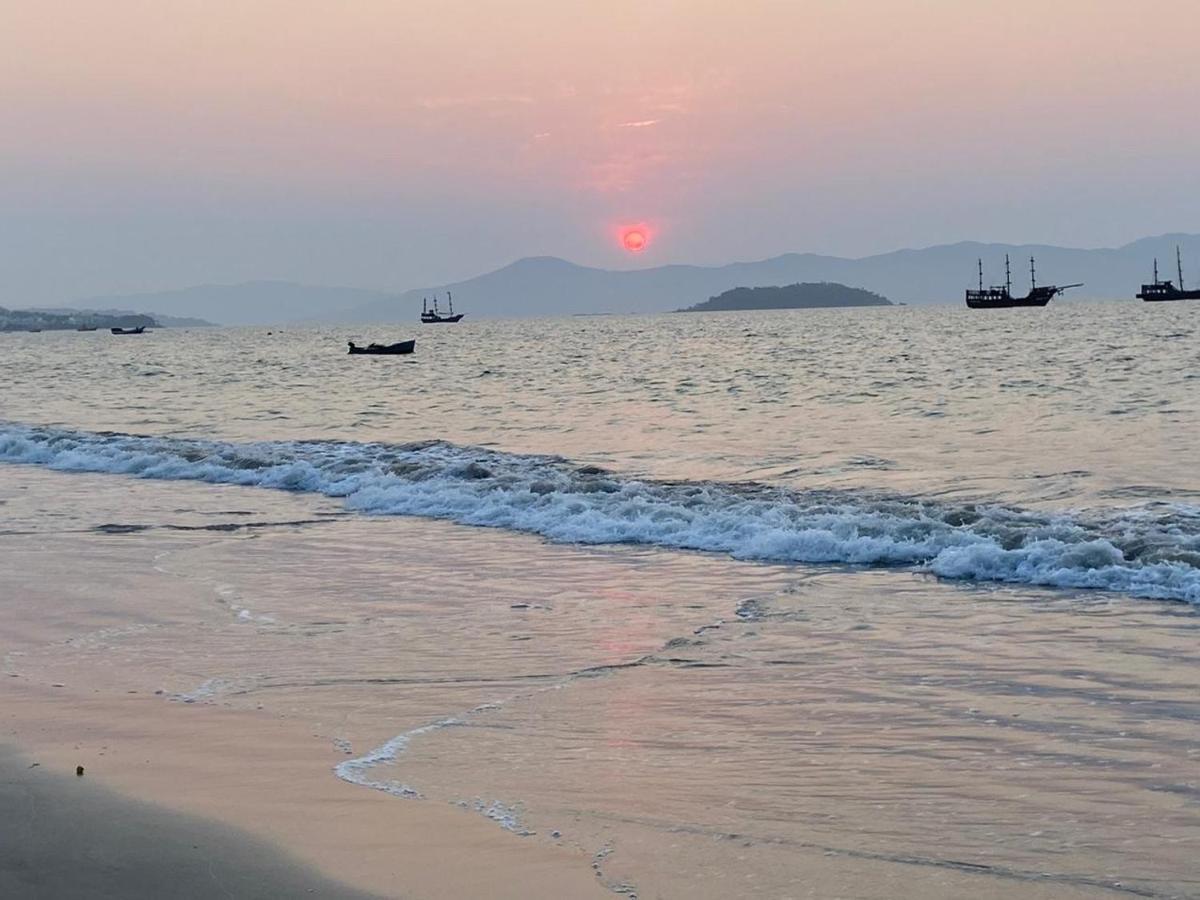 Maravilhoso Apartamento Beira-Mar Praia Da Cachoeira Florianopolis Luaran gambar